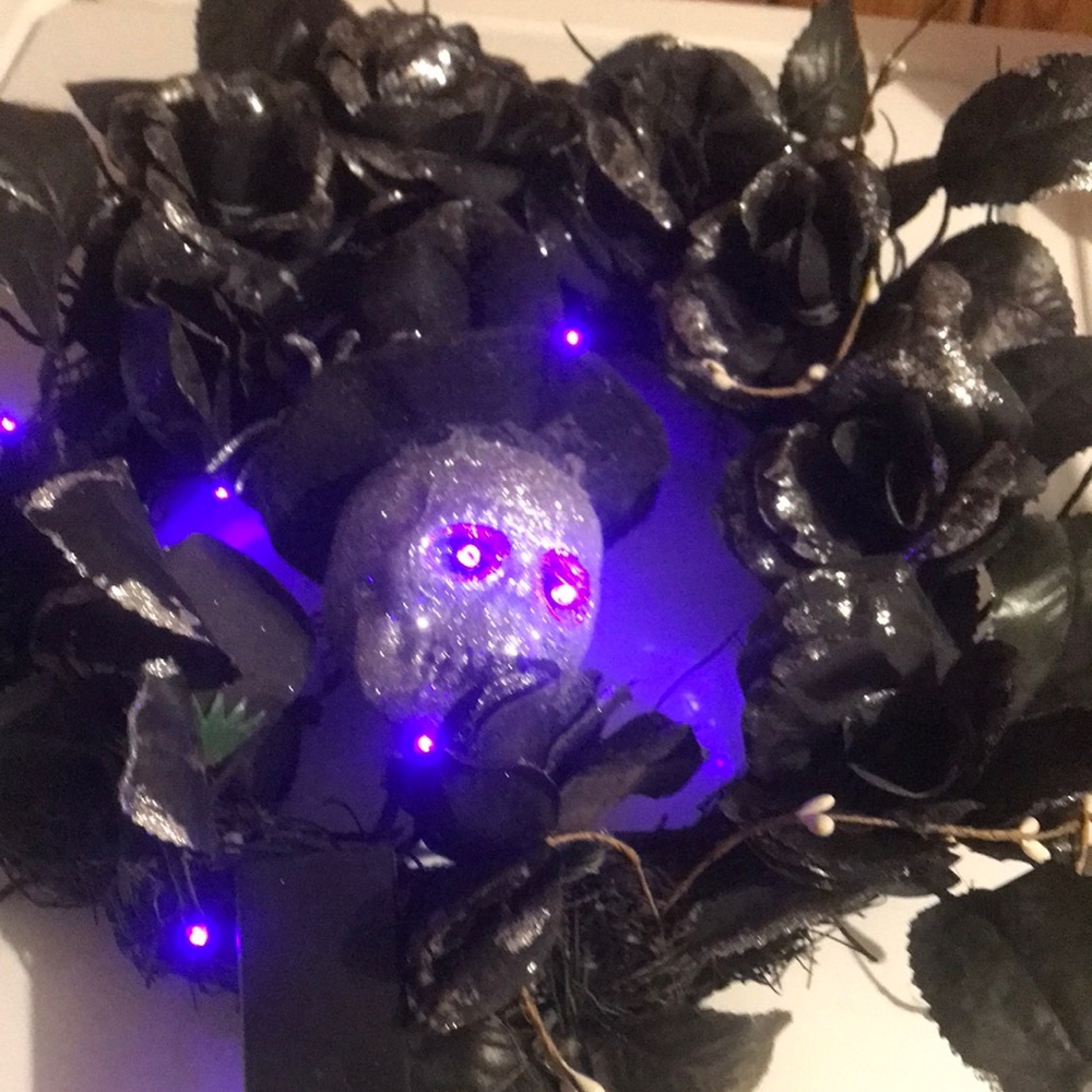 Halloween door wreath w purple lights